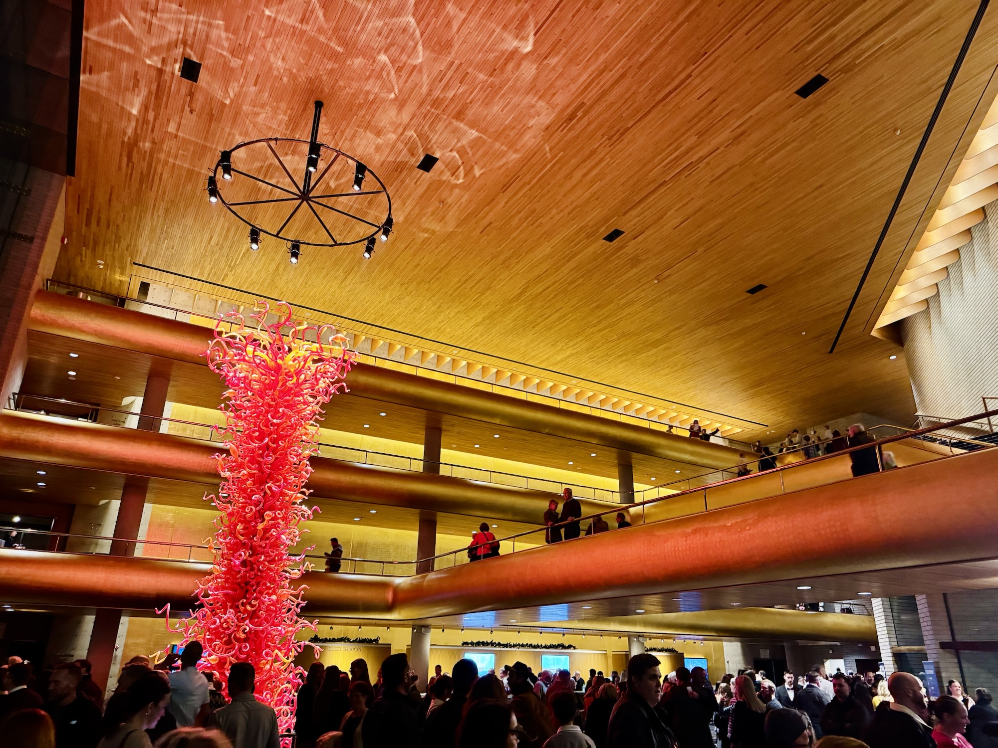 Chihuly Glass Statue @ Abravanep Hall Lobby with Jared Harding Wilson